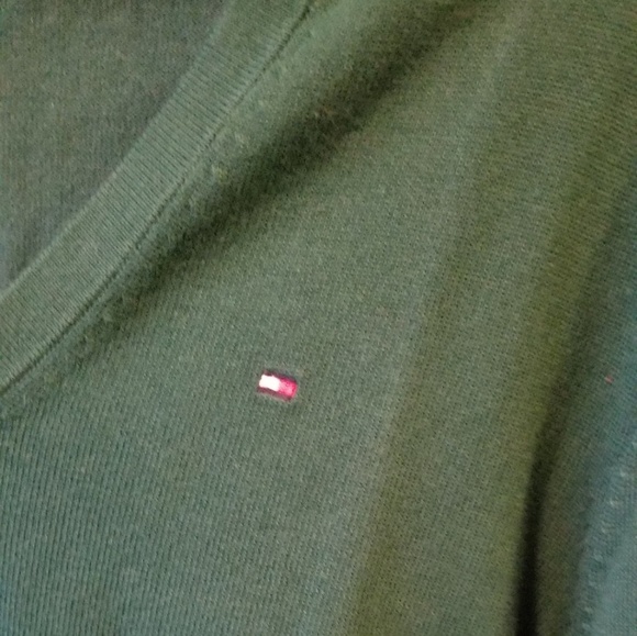 NWT- Tommy Hilfiger Hunter Green Ivy Sweater - Picture 4 of 5